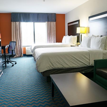 Holiday Inn Express & Suites Roanoke Rapids By Ihg Экстерьер фото