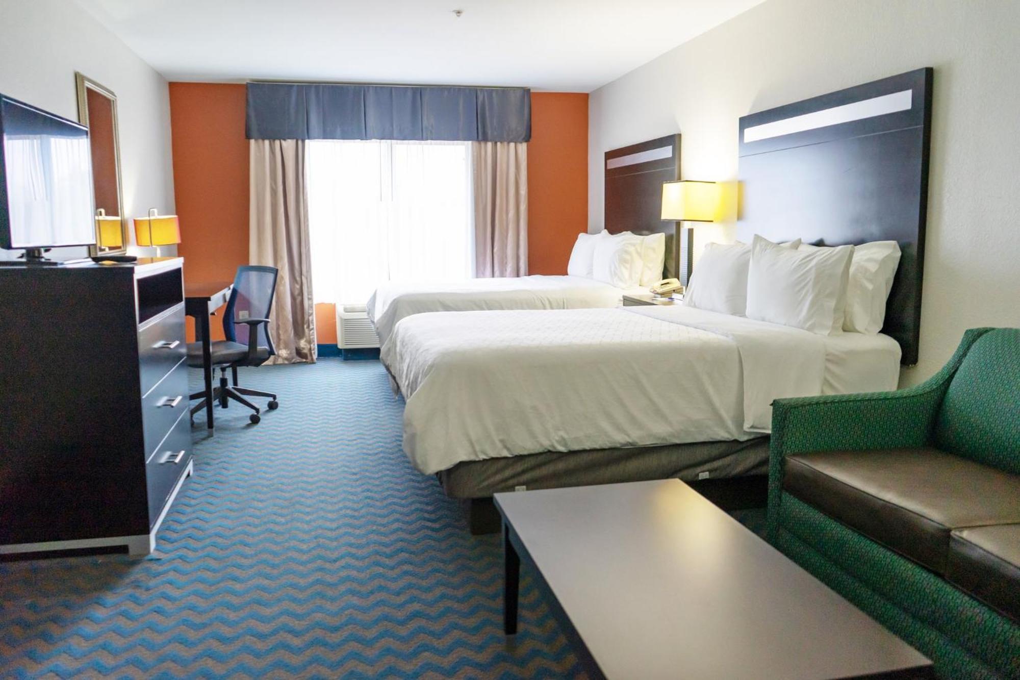 Holiday Inn Express & Suites Roanoke Rapids By Ihg Экстерьер фото