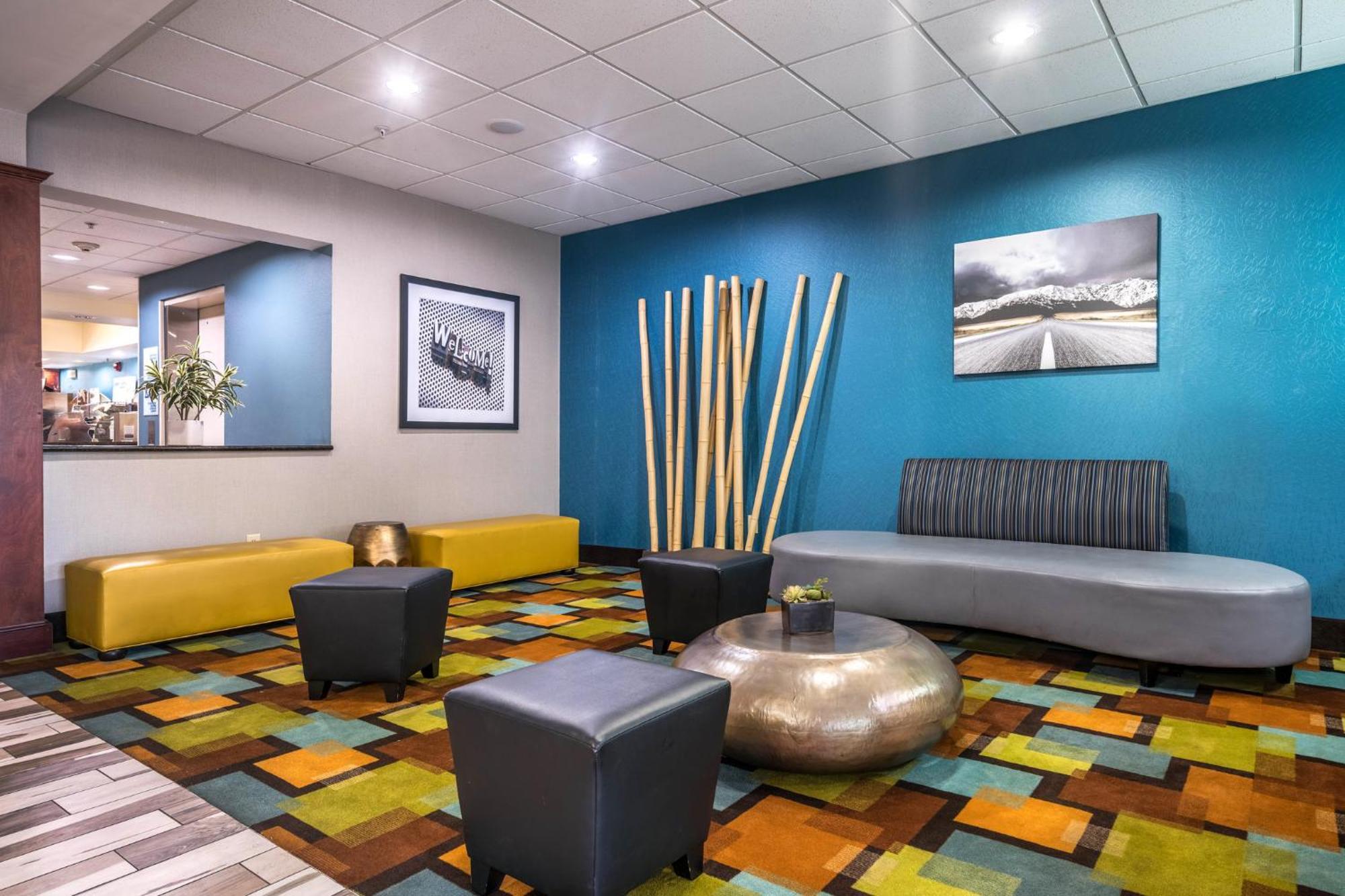 Holiday Inn Express & Suites Roanoke Rapids By Ihg Экстерьер фото